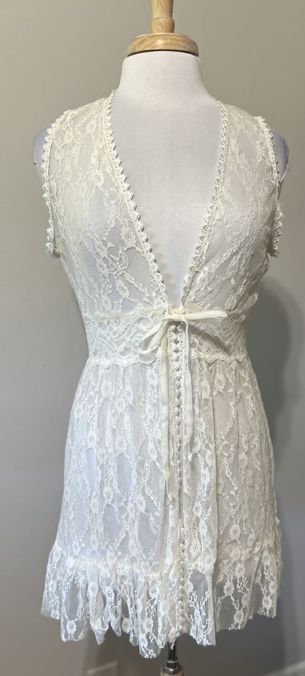 Sacred Threads Romantic Victorian Lace Daydream Vest Heart Ruffle Trim Tie Front
